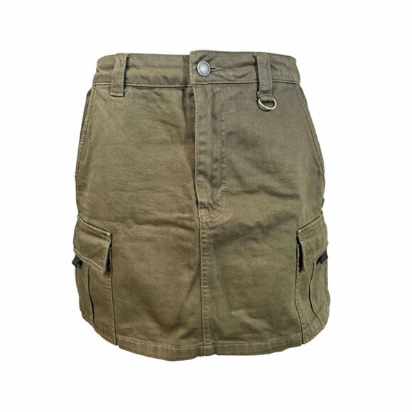 This Women's Mini Skirt in denim cargo green from Forever 21 is a stylish and ve - Picture 5 of 7